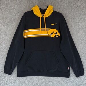 Iowa Hawkeyes Nike Black and Yellow Men's XL hoodie long sleeve kangaroo pocket